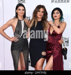 Kendall Jenner, Khloe Kardashian e Kylie Jenner hanno partecipato agli American Music Awards 2014 al Nokia Theatre Foto Stock