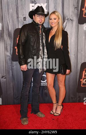 Jason Aldean, Brittney Kerr partecipa ai 1st annuali American Country Countdown Awards che si tengono presso il Music City Center Foto Stock