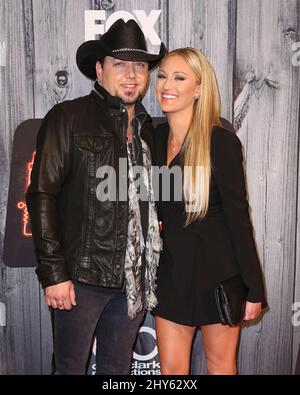 Jason Aldean, Brittney Kerr partecipa ai 1st annuali American Country Countdown Awards che si tengono presso il Music City Center Foto Stock