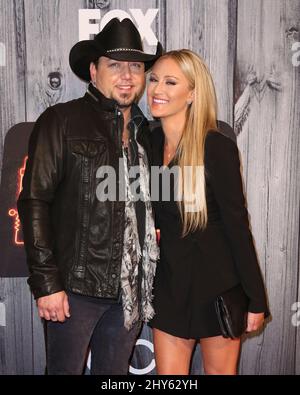 Jason Aldean, Brittney Kerr partecipa ai 1st annuali American Country Countdown Awards che si tengono presso il Music City Center Foto Stock