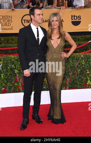 Jennifer Aniston e Justin Theroux partecipano ai 21st premi annuali di Guild attori dello schermo che si tengono all'Auditorium del Santuario Foto Stock