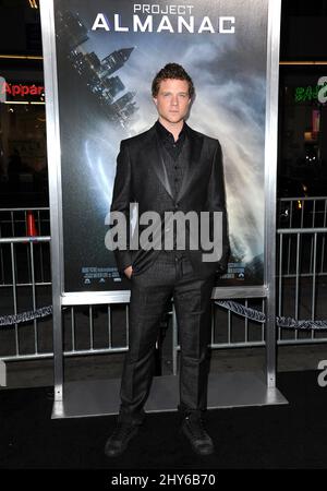 Jonny Weston partecipa al 'Project Almanaca' Los Angeles Premiere tenuto al TCL Chinese Theatre Foto Stock