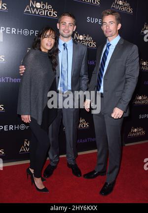 Michelle Rodriguez, Cody Walker, Caleb Walker che partecipa ai annui Noble Awards 3rd. Foto Stock