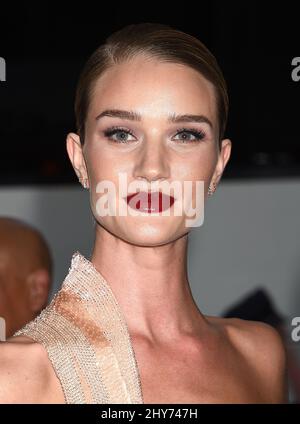 Rosie Huntington-Whiteley ha partecipato al Metropolitan Museum of Art Met Gala, a New York City, USA. Foto Stock