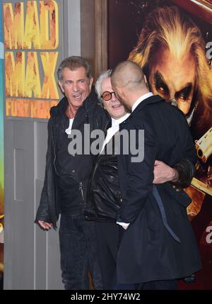 George Miller, Tom Hardy e Mel Gibson sono in prima visione presso il TCL Chinese Theatre Foto Stock