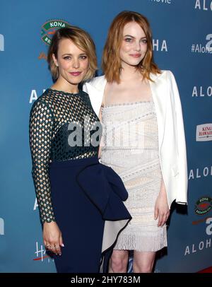 Rachel McAdams ed Emma Stone hanno partecipato alla prima 'Aloha' che si è tenuta presso la London West Hollywood a Los Angeles, USA. Foto Stock