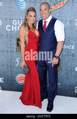 Amber Nichole Miller, Tito Ortiz partecipa al concorso The Spike TV's Guys Choice 2015 tenuto presso Sony Pictures Studios Foto Stock