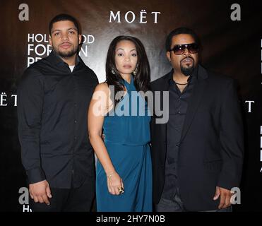 O'Shea Jackson Jr., Kimberly Woodruff e Ice Cube partecipa alla Hollywood Foreign Press Association presenta sovvenzioni a programmi di non-profit e borse di studio durante il loro annuale 'banchetti di borse' presso il Beverly Wilshire Hotel Foto Stock