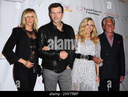 Kimberly Stewart, Ashley Hamilton, Alana Stewart, George Hamilton partecipa alla 'Farrah Fawcett Foundation presenta 1st annuale Tex-Mex Fiesta' che si tiene presso il Wallis Annenberg Center for the Performing Arts di Los Angeles, USA. Foto Stock