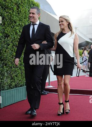 Reese Witherspoon, Jim Toth, che partecipa alla celebrazione di apertura del Broad Museum a Los Angeles, California. Foto Stock