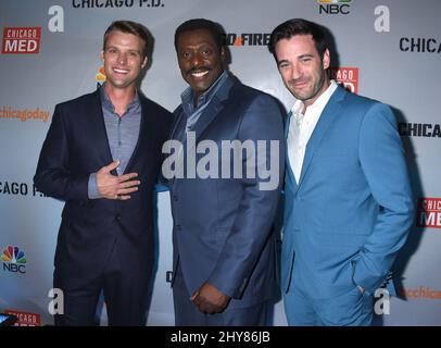 Jesse Spencer, Eamonn Walker e Colin Donnell NBC 'Chicago Fire', 'Chicago P.D.' e 'Chicago Med' festeggiamenti Foto Stock