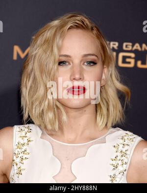 Jennifer Lawrence The Hunger Games: Mockingjay - parte 2' Los Angeles Premiere al Microsoft Theatre Foto Stock