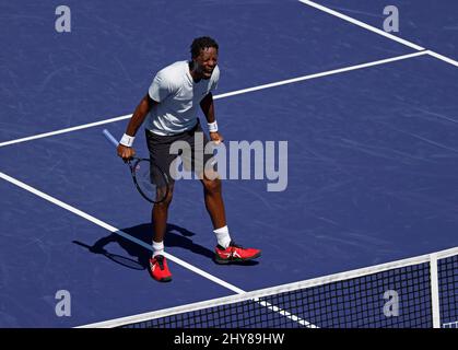 Indian Wells, California, USA. 14th Mar 2022. Indian Wells, California, USA. 14 marzo 2022 Gael Monfils di Francia festeggia dopo aver sconfitto Daniil Medvedev di Russia durante il BNP Paribas Open 2022 presso l'Indian Wells Tennis Garden di Indian Wells, California. Credito fotografico obbligatorio: Charles Baus/CSM. Credit: CAL Sport Media/Alamy Live News Credit: CAL Sport Media/Alamy Live News Credit: CAL Sport Media/Alamy Live News Foto Stock