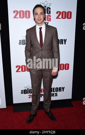 Jim Parsons che partecipa alla "Teoria del Big Bang" celebra l'episodio 200th che si tiene alla Vibiana. Foto Stock