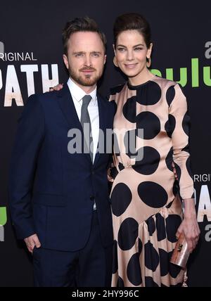 Aaron Paul e Michelle Monaghan hanno partecipato al 'The Path' Premiere di Hulu tenuto al Teatro ARCLIGHT di Los Angeles, USA Foto Stock