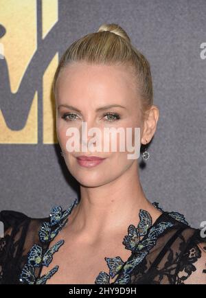 Charlize Theron ha partecipato ai 2016 MTV Movie Awards tenuti presso i Warner Bros. Studios di Los Angeles, USA. Foto Stock