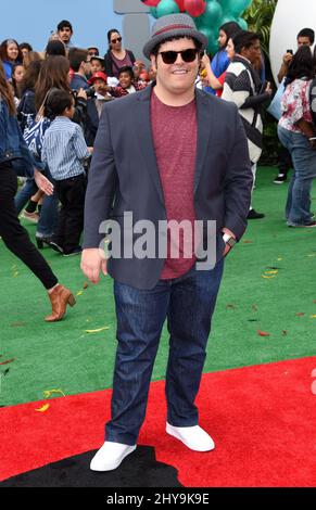 Josh Gad ha partecipato al 'The Angry Birds Movie' Premiere tenuto al Regency Village Theatre. Foto Stock