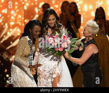 Miss District of Columbia USA, Deshauna Barber, Miss Hawaii USA, durante la MISS USA Pageant T-Mobile Arena 2016 Foto Stock