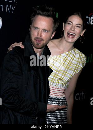 Aaron Paul e Michelle Monaghan partecipano a una proiezione del percorso al PaleyFest: Made in NY, tenuto al Paley Center for Media di New York. Foto Stock