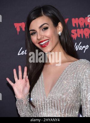 Victoria Justice partecipa al Rocky Horror Picture Show: Facciamo il tempo Warp di nuovo Premiere tenuto al Roxy, a Los Angeles, California. Foto Stock