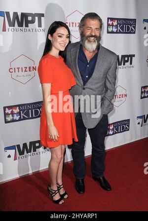 Mel Gibson, Rosalind Ross in arrivo per il Torneo Mondiale di Poker 'Four Kings & an Ace' a beneficio Mending Kids International tenuto a Citizen, Beverly Hills, Los Angels, 21st ottobre 2016. Foto Stock