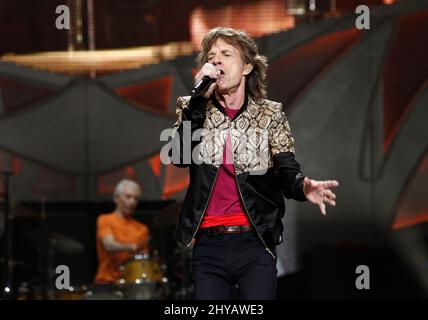 Mick Jagger of the Rolling Stones si esibisce presso i Rolling Stones in concerto presso la T-Mobile Arena Foto Stock