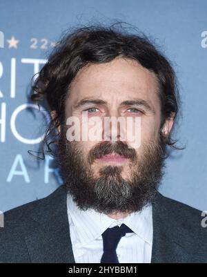 Casey Affleck partecipa ai 22nd Annual Critics' Choice Awards che si tengono presso Barker Hanger Foto Stock