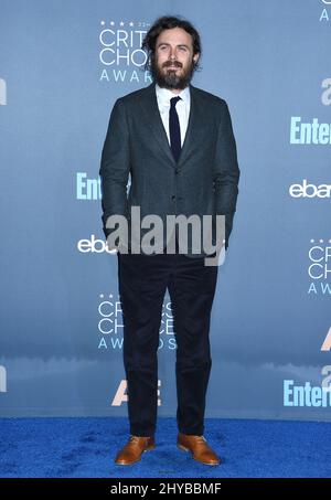 Casey Affleck partecipa ai 22nd Annual Critics' Choice Awards che si tengono presso Barker Hanger Foto Stock