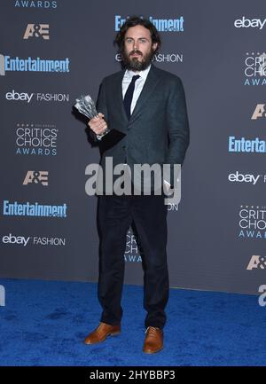 Casey Affleck ai 22nd Annual Critics' Choice Awards che si tengono a Barker Hanger Foto Stock