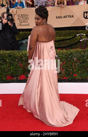 Adrienne C. Moore partecipa al 23rd Annual Screen Actors Guild Awards tenutosi presso il Shrine Auditorium di Los Angeles, California Foto Stock