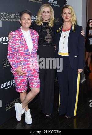 Jill Soloway, Judith Light e Alanis Morissette arrivano all'evento FYC per la 'trasparente' di Amazon Video tenuto presso l'Hollywood Athletic Club di Los Angeles, USA Foto Stock