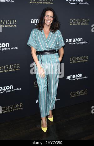 Amy Landecker arriva all'evento FYC per il 'trasparente' di Amazon Video tenuto presso l'Hollywood Athletic Club di Los Angeles, USA Foto Stock