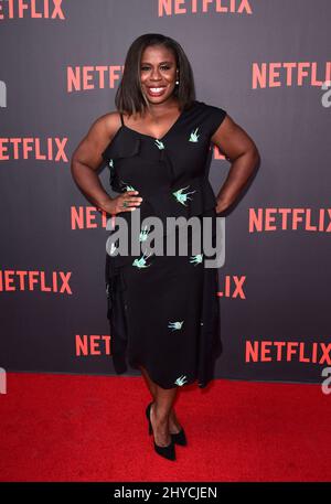 Uzo Aduba che partecipa a un Orange è il nuovo schermo nero a Los Angeles Foto Stock