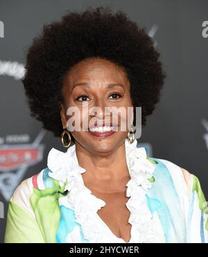 Jenifer Lewis arriva al 'Cars 3' World Premiere tenuto presso l'Anaheim Convention Center Foto Stock