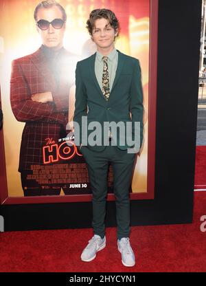 Ty Simpkins frequenta la House Premiere di Los Angeles, che si tiene al TCL Chinese Theatre Foto Stock