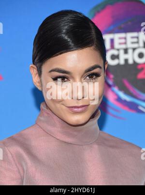 Vanessa Hudgens partecipa ai Teen Choice Awards 2017 che si tengono al Galen Center di Los Angeles, USA Foto Stock