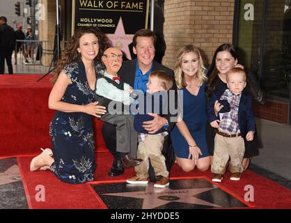 Audrey Dunham, Walter, Jeff Dunham, Jack Dunham, James Dunham e le figlie di Dunham hanno partecipato alla cerimonia della Walk of Fame di Jeff Dunham a Los Angeles Foto Stock