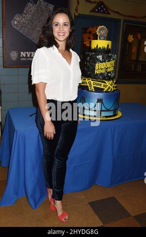 Melissa Fumero "Brooklyn Nine-Nine" celebra l'episodio del 99th che si tiene presso i CBS Radford Studios Foto Stock