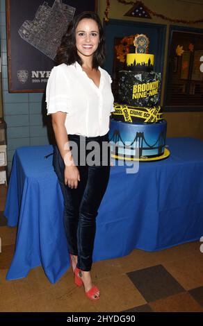 Melissa Fumero "Brooklyn Nine-Nine" celebra l'episodio del 99th che si tiene presso i CBS Radford Studios Foto Stock