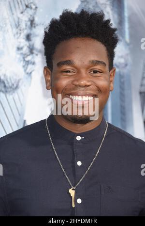 Dexter Darden partecipa al 'Geoststorm' World Premiere tenuto al TCL Chinese Theatre IMAX di Los Angeles, USA Foto Stock