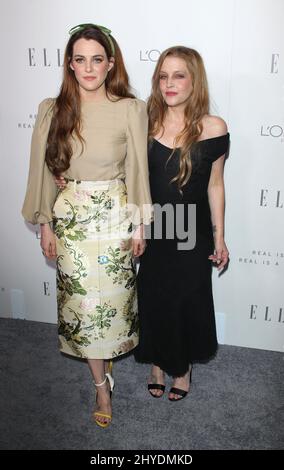 Riley Keough e Lisa Marie Presley hanno partecipato ai premi annuali 24th ELLE Women in Hollywood che si tengono al Four Seasons Hotel Beverly Hills Foto Stock