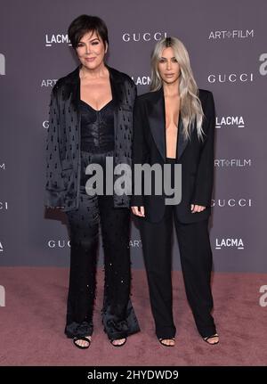 Kris Jenner e Kim Kardashian hanno partecipato al LACMA Art + Film Gala 2017 in onore di Mark Bradford e George Lucas tenutosi a LACMA Foto Stock