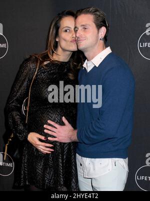 Cameron Douglas & Viviane Thibes che partecipa ad una proiezione della cocaina Godmother a New York Foto Stock