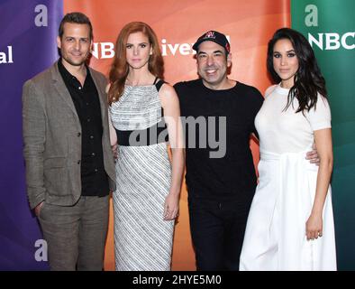 Gabriel Macht, Sarah Rafferty, Rick Hoffman e Meghan Markle al 2015 NBC New York Summer Press Day tenutosi al Four Seasons Hotel il 24 giugno 2015 a New York City Foto Stock