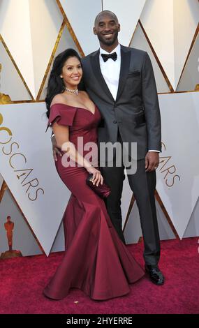 Kobe Bryant e Vanessa Laine Bryant in arrivo agli Academy Awards 90th a Los Angeles, California Foto Stock