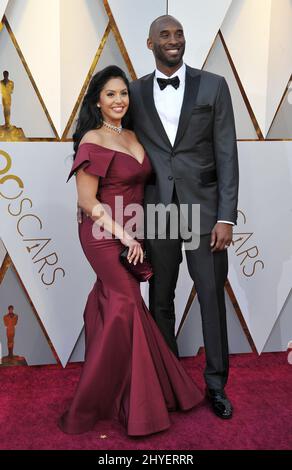 Kobe Bryant e Vanessa Laine Bryant in arrivo agli Academy Awards 90th a Los Angeles, California Foto Stock