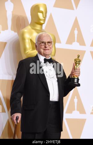 James Ivory nella sala stampa ai premi Academy 90th Foto Stock