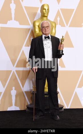 James Ivory nella sala stampa ai premi Academy 90th Foto Stock