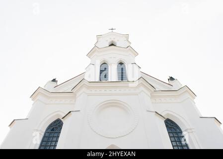 Minsk, Bielorussia. Agosto 2021. Chiesa Zolotogorsky della Santissima Trinità di San Rocco Foto Stock