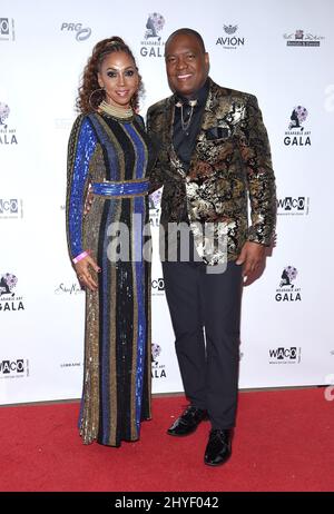 Holly Robinson Peete e Rodney Peete partecipano al Gala annuale dell'Arte indossabile del WACO Arts Center, dove l'Arte può avvenire. Foto Stock